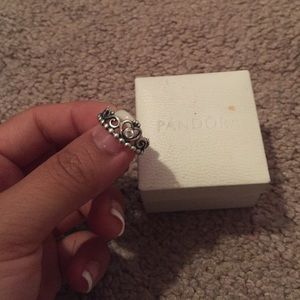 Pandora crown ring