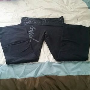 Giirls With Guns yoga pants