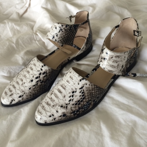 ASOS MOONDANCE Pointed Shoes