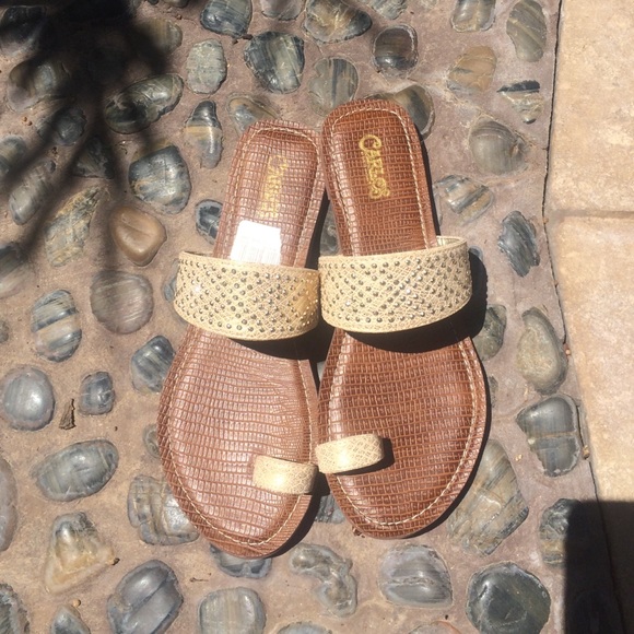 🚫BUNDLED🚫matte gold slides w/ silvery studs - Picture 2 of 4