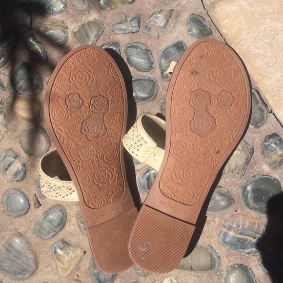 🚫BUNDLED🚫matte gold slides w/ silvery studs - Picture 3 of 4