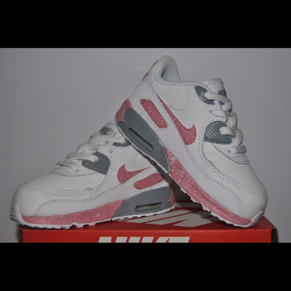 Custom shoes! - Picture 2 of 4