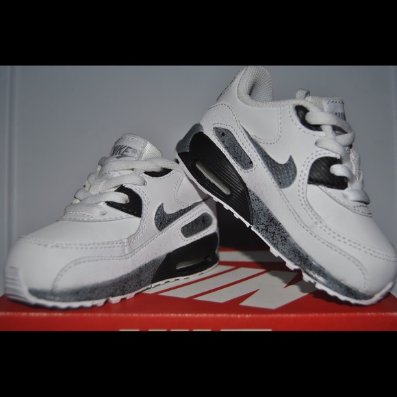 Custom shoes! - Picture 4 of 4