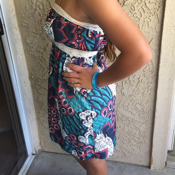 Large Roxy dress - Picture 2 of 3