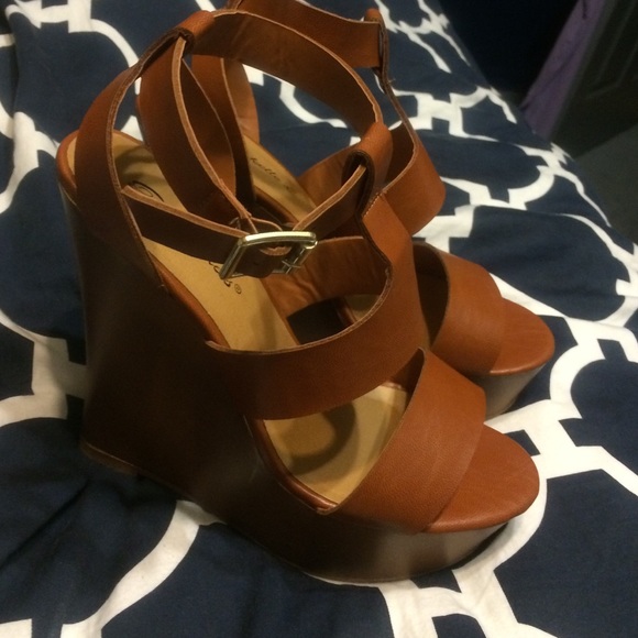 NEW Wedges