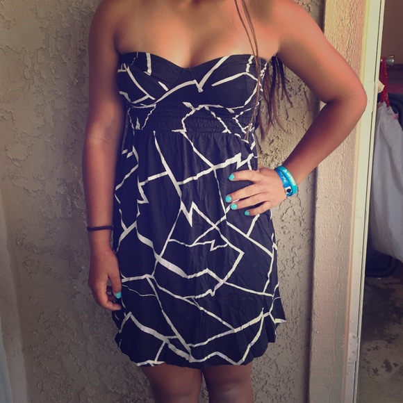 Black billabong dress - Picture 1 of 1