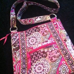 Must go! Vera Bradley hipster crossbody