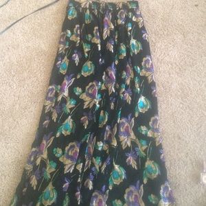 Vintage maxi skirt 💜🎉 2 for $10 🎉