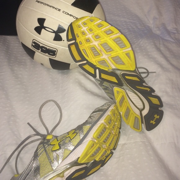 SOLD - Picture 3 of 4