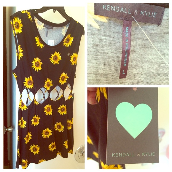 Kendall & Kylie Pac Sun sunflowers floral dress