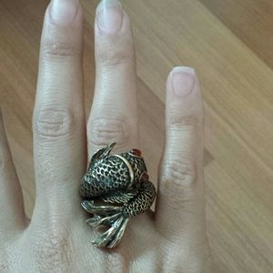 Coy fish ring