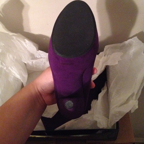 Purple suede heels - Picture 3 of 3