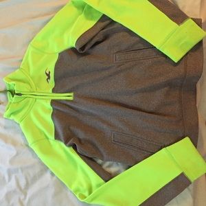 Medium hollister sweatshirt (fits small)