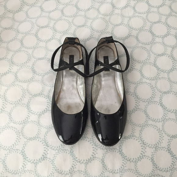 Black flats