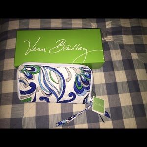 Vera Bradley wallet