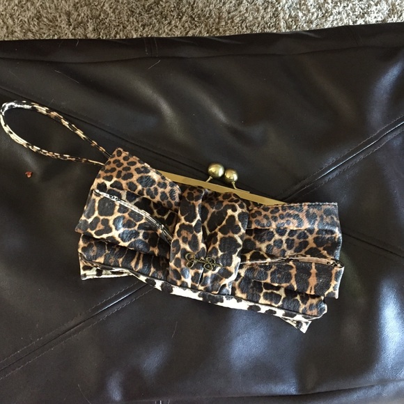 Jessica Simpson purse