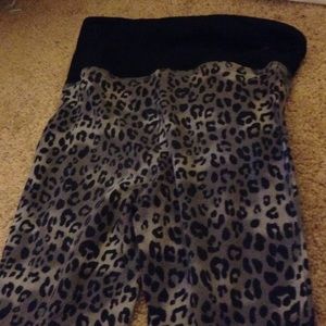 Gray Cheetah print leggings
