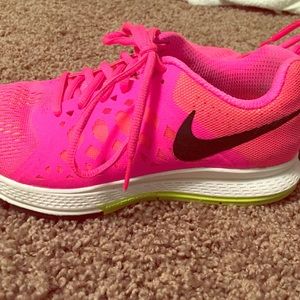 PINK Nike Zoom Shoes 🎀💕💗