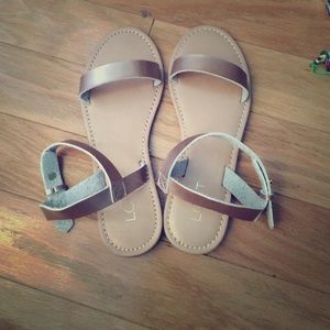 Loft medium copper sandals