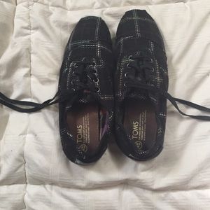 LaceUp TOMS-wool-like outer! Fun multicolored!