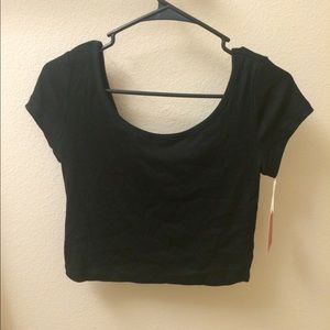 Black ribbed crop top