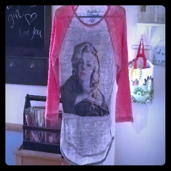 Marilyn Monroe shirt!
