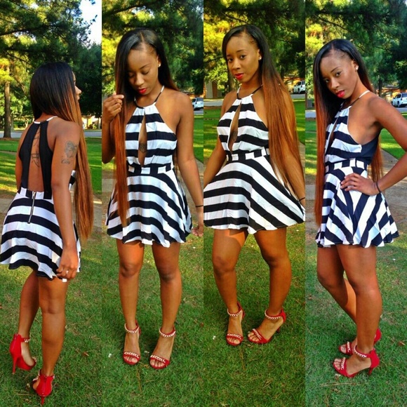 Dresses & Skirts - Stripped Dress