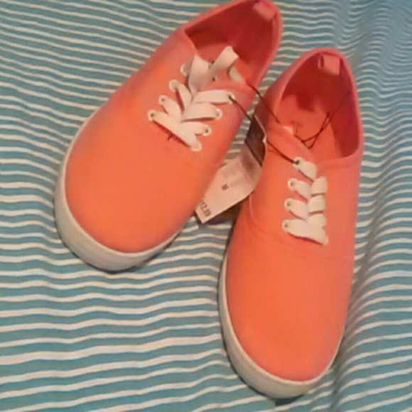 Rue21 pink shoes