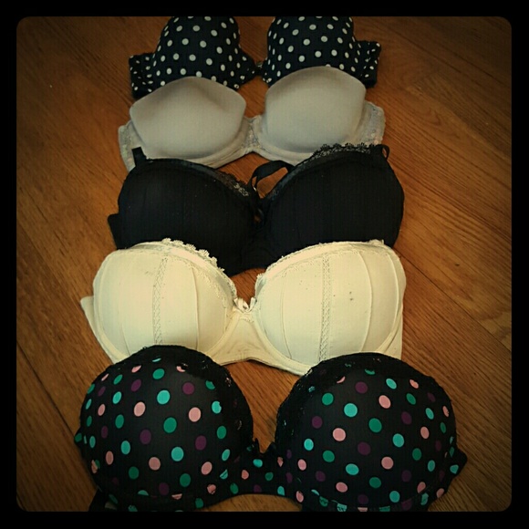 Bra bundle + free gift!