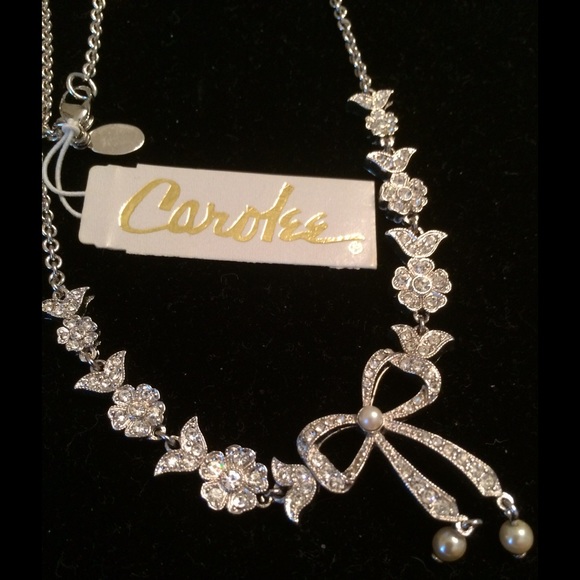Carolee crystal and pearl necklace