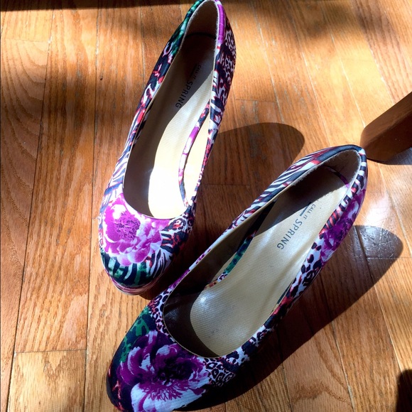Call it Spring! Wedges - Picture 3 of 4