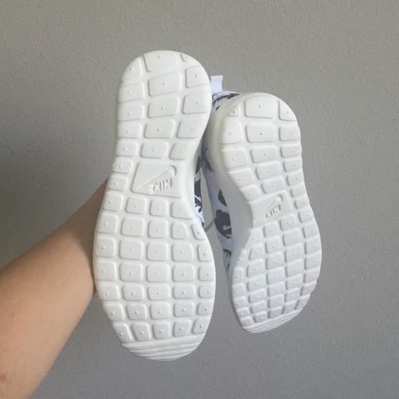 🚫SOLD Rare authentic Nike palm tree rosche runs🌴 - Picture 3 of 3