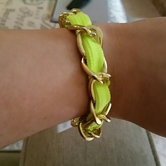 Bracelet