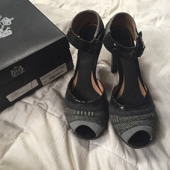 Jeffrey Campbell Fall/Winter PLATFORM peep toe - Picture 2 of 4