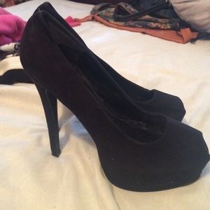 Black heels