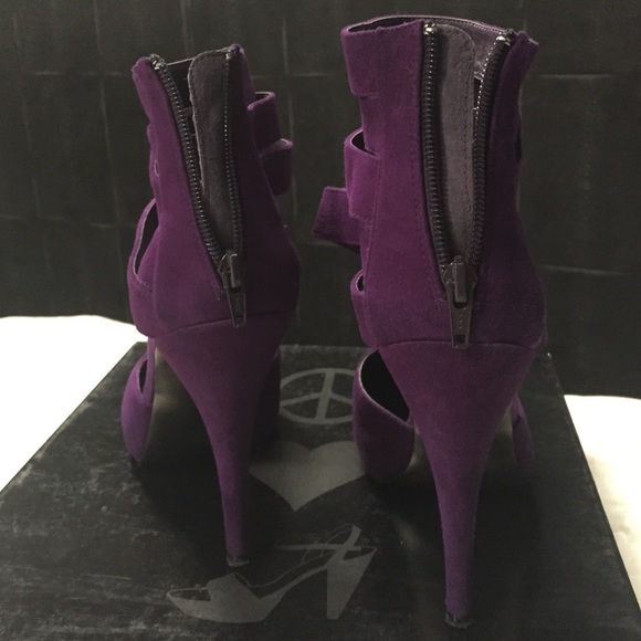 SUPER sexy purple suede Platforms - Picture 4 of 4