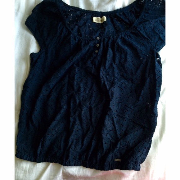 Adorable Hollister lace shirt