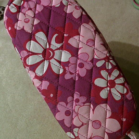 Flash sale.. Crossbody bag - Picture 4 of 4