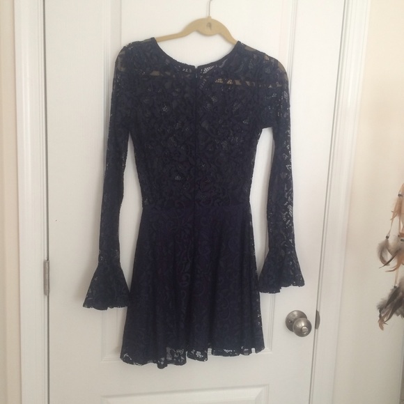 NWOT FOR LOVE AND LEMONS LACE BLUE MINI DRESS - Picture 3 of 4