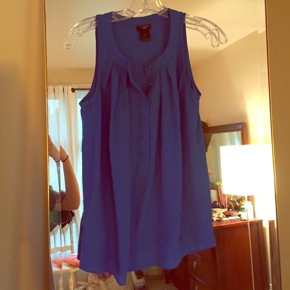 Ann Taylor blue blouse
