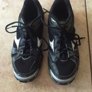 Mizuno Volleyball Shoes