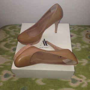 New leather pumps