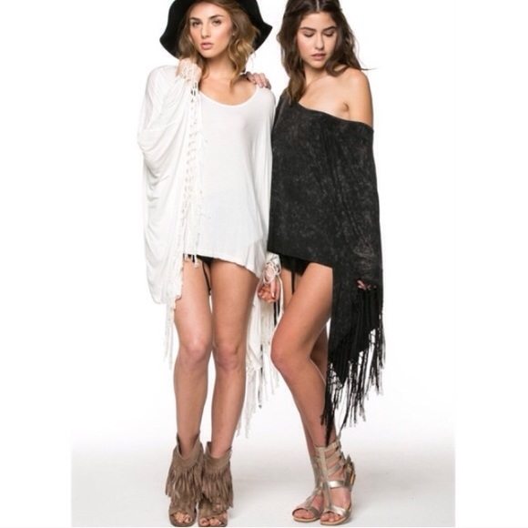 LOWEST PRICE "Artemis" Fringed Poncho Top - Picture 2 of 4