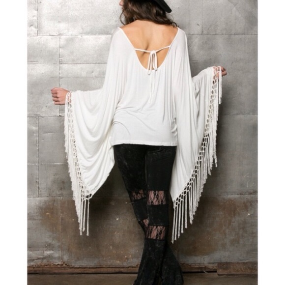 LOWEST PRICE "Artemis" Fringed Poncho Top - Picture 4 of 4