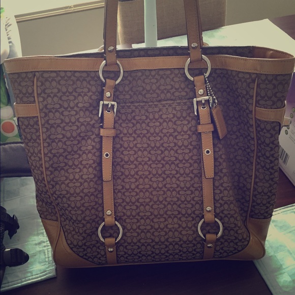 Tan medium-size coach purse