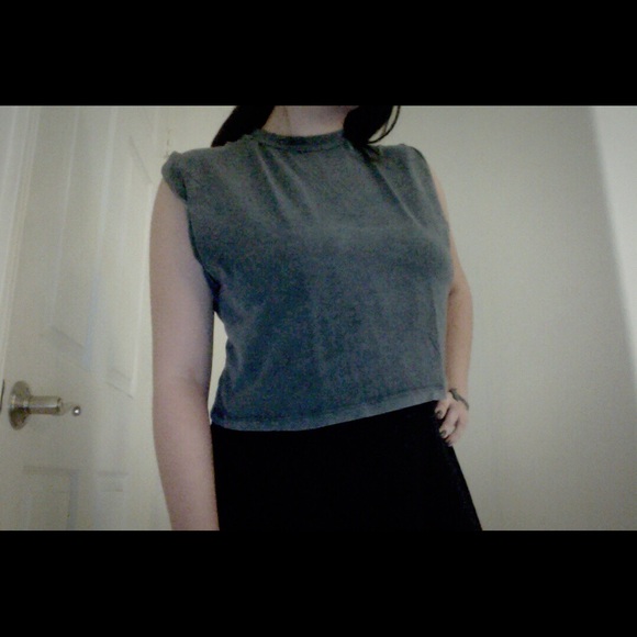 💀Gray Crop Top💀