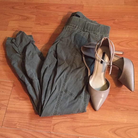 Forever 21 camo joggers