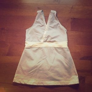 Lululemon black polka dot tank.