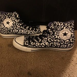 I'm selling converse high top