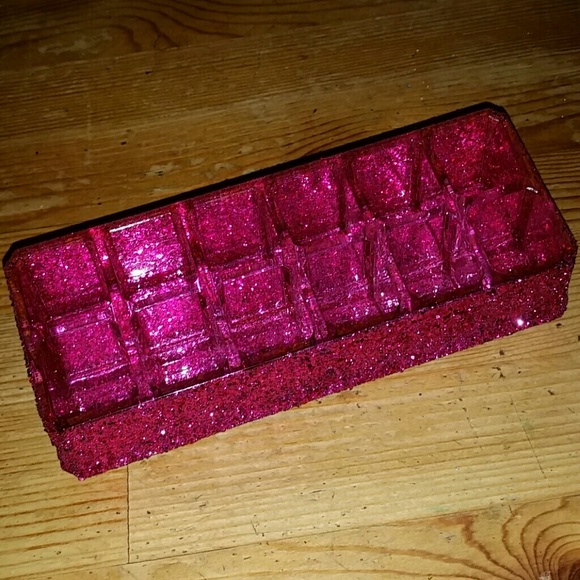 Lipstick organizer